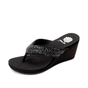 YELLOW BOX ASHANA WEDGE GENUINE LEATHER COLOR BLACK MEDIUM WIDTH NEW IN BOX